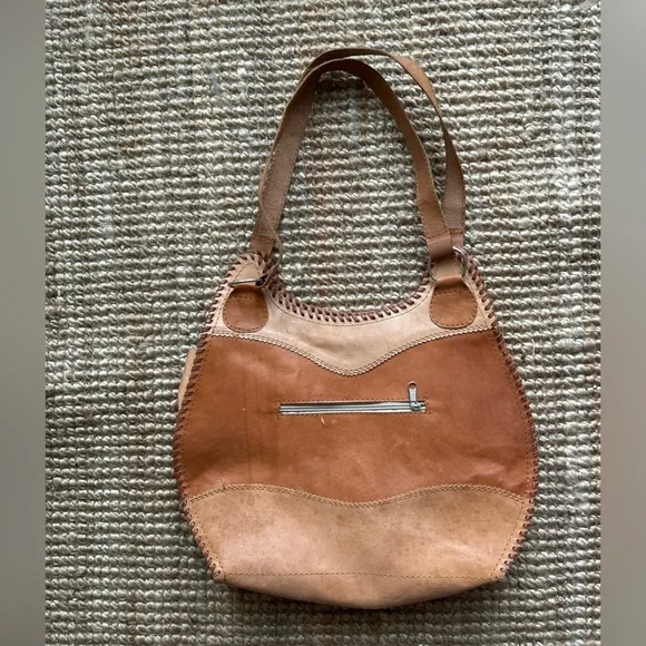 Tooled leather shoulder bag - Picture 3 of 14